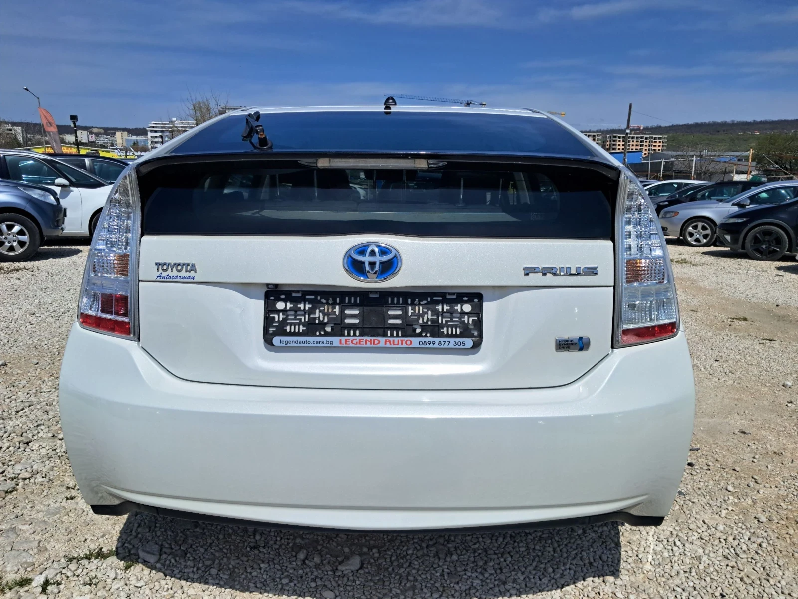 Toyota Prius 1.8Хибрид ПЕРФЕКТЕН .НАВИГАЦИЯ. КАМЕРА, снимка 6 - Автомобили и джипове - 54194215