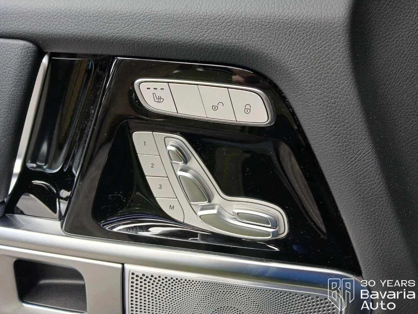 Mercedes-Benz G 450 d 4MATIC 9G-TRONIC STRONGER THAN THE 1980s 1 / 460 | Mobile.bg � ����������� 16