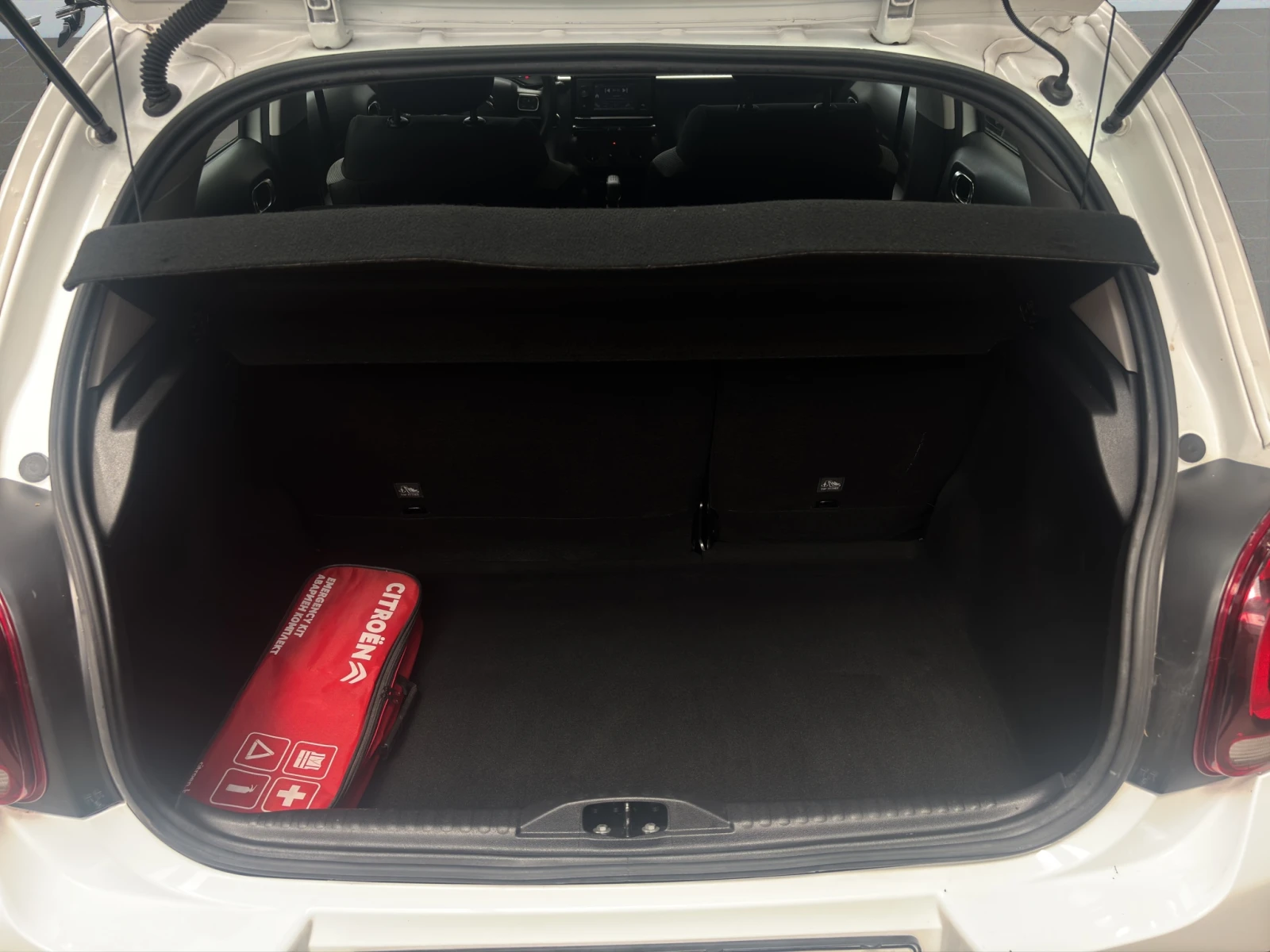 Citroen C3  FEEL 83 N1 Лизинг Гаранция до 02.2028 г., снимка 13 - Автомобили и джипове - 54786522
