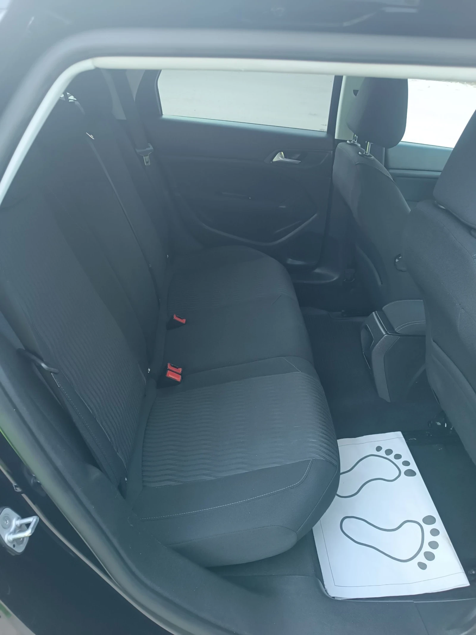 Peugeot 308 1.6 BlueHDi, снимка 6 - Автомобили и джипове - 54991280