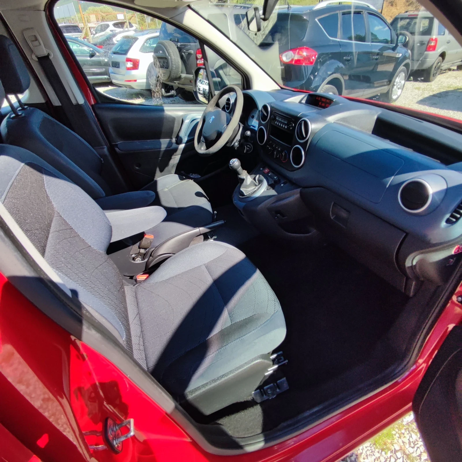 Peugeot Partner TEPEE* 1.6HDI* KLIMA* ����������* ���� 5*  | Mobile.bg � ����������� 11