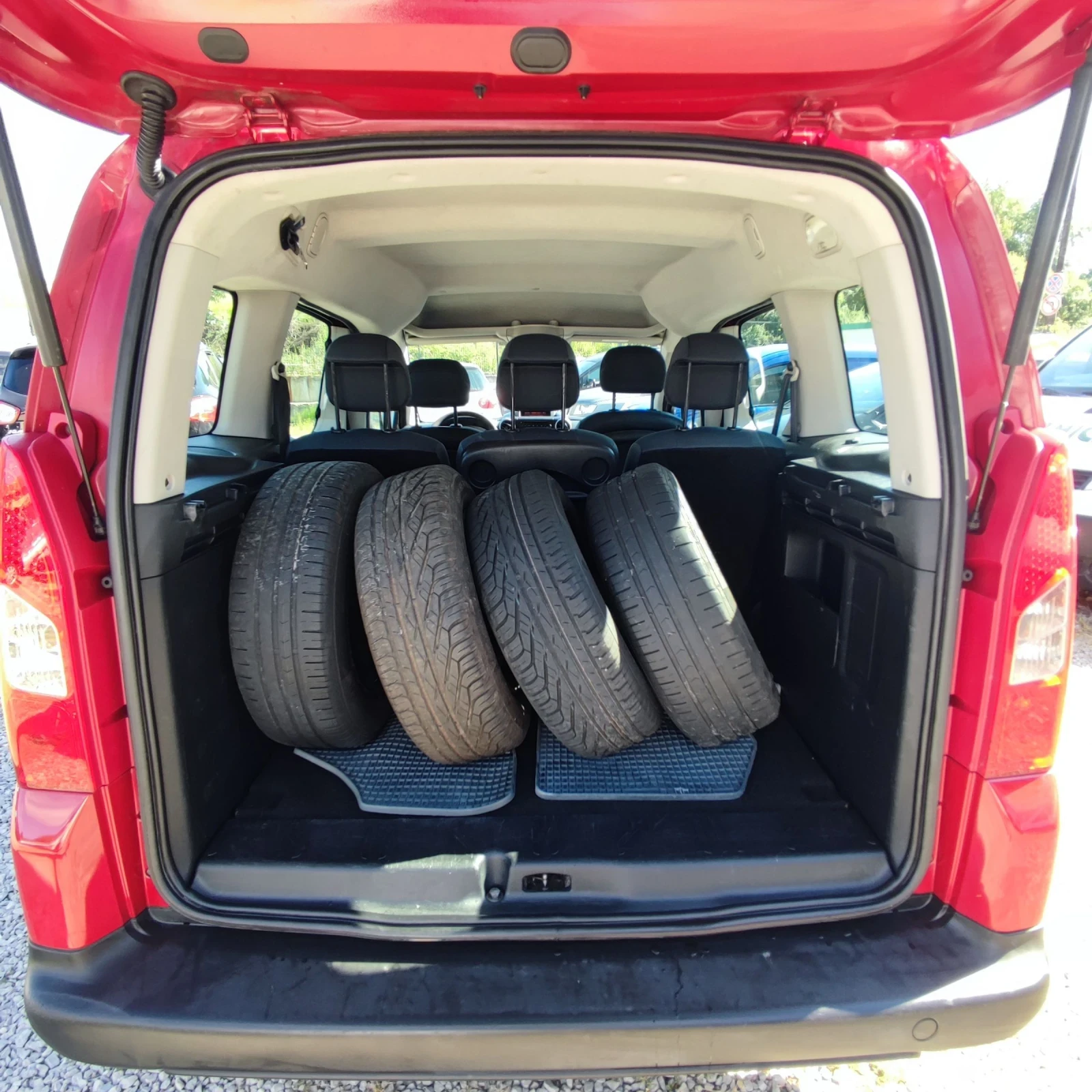 Peugeot Partner TEPEE* 1.6HDI* KLIMA* ����������* ���� 5*  | Mobile.bg � ����������� 13
