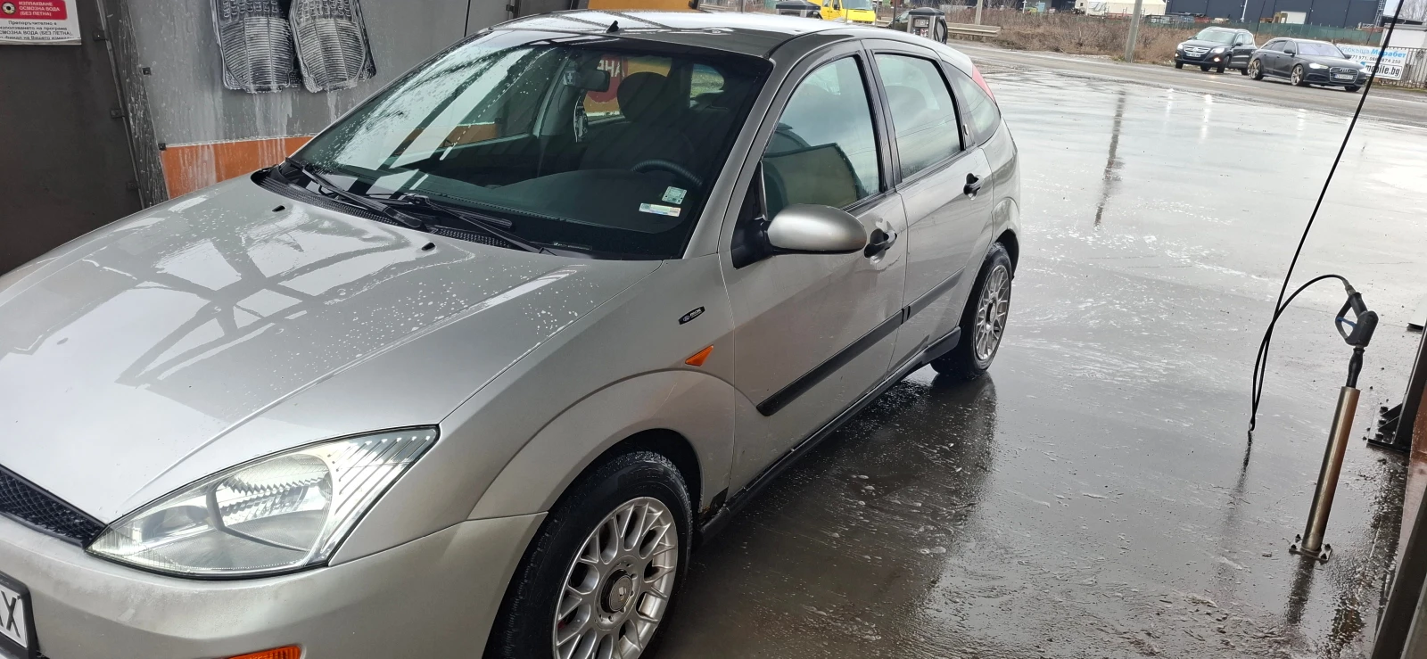 Ford Focus 1.8 TDDI GHIA, снимка 3 - Автомобили и джипове - 55268813