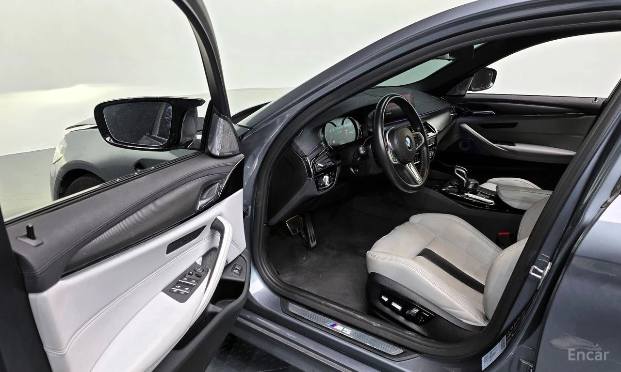 BMW M5 BOWER* WILKINS* ОБДУХВАНЕ* ДИСТРОНИК* ХЕДЪП* 360КА, снимка 5 - Автомобили и джипове - 55402713