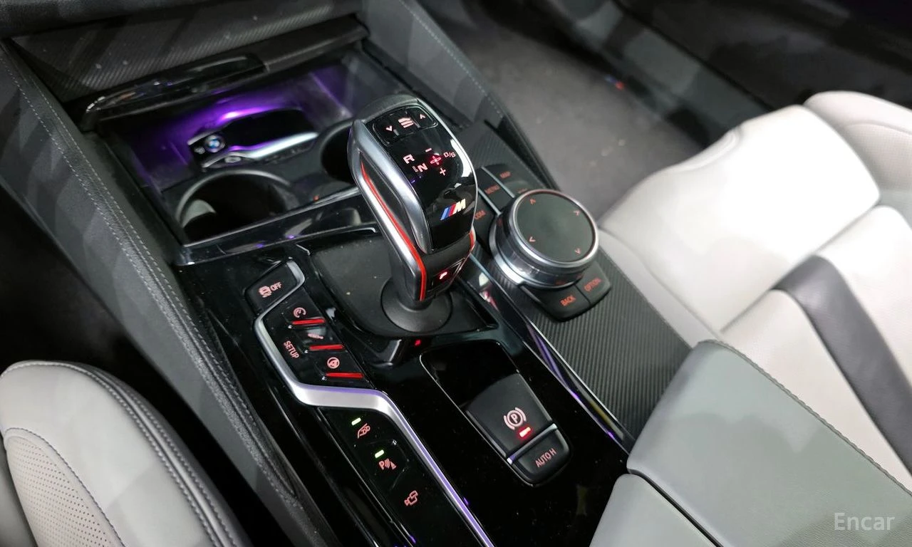 BMW M5 BOWER* WILKINS* ОБДУХВАНЕ* ДИСТРОНИК* ХЕДЪП* 360КА, снимка 11 - Автомобили и джипове - 55402713