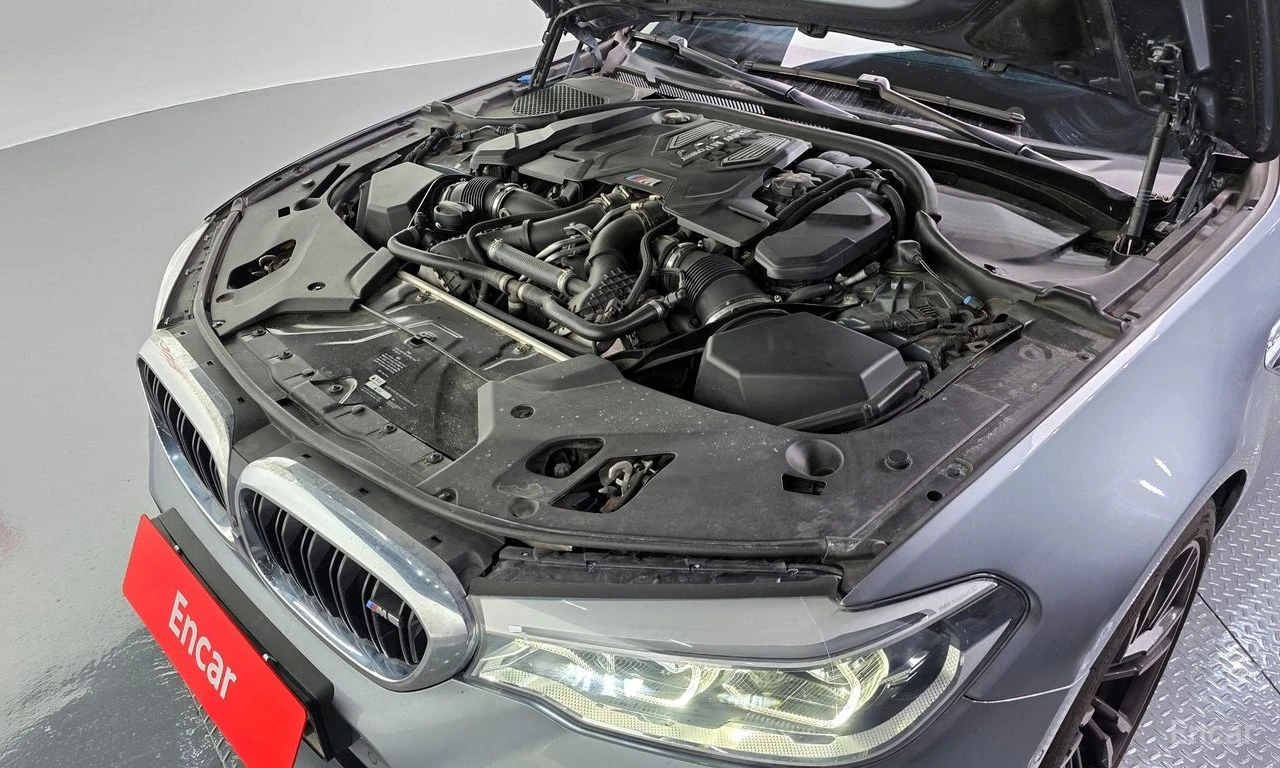 BMW M5 BOWER* WILKINS* ОБДУХВАНЕ* ДИСТРОНИК* ХЕДЪП* 360КА, снимка 17 - Автомобили и джипове - 55402713