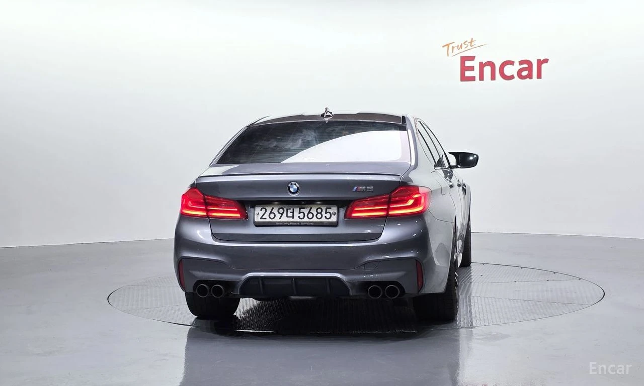 BMW M5 BOWER* WILKINS* ОБДУХВАНЕ* ДИСТРОНИК* ХЕДЪП* 360КА, снимка 4 - Автомобили и джипове - 55402713