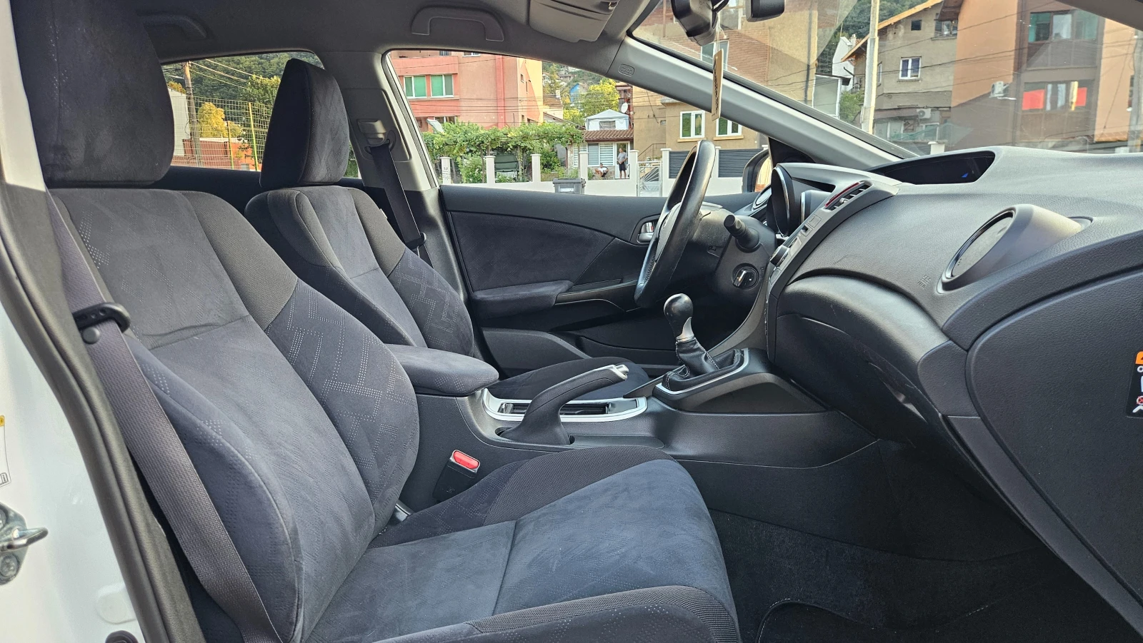 Honda Civic 1.6 D-TEC KLIMATRON/6skorost/TOP SUSTOQNIE, снимка 13 - Автомобили и джипове - 55711336