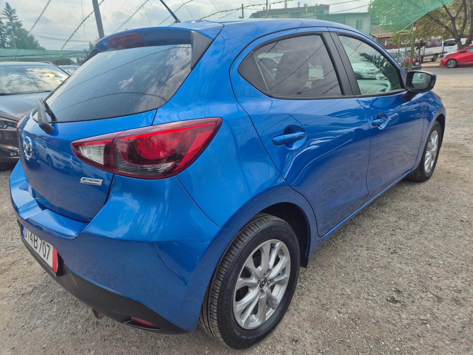 Mazda 2 1.5i 52000км!!!, снимка 5 - Автомобили и джипове - 56334321