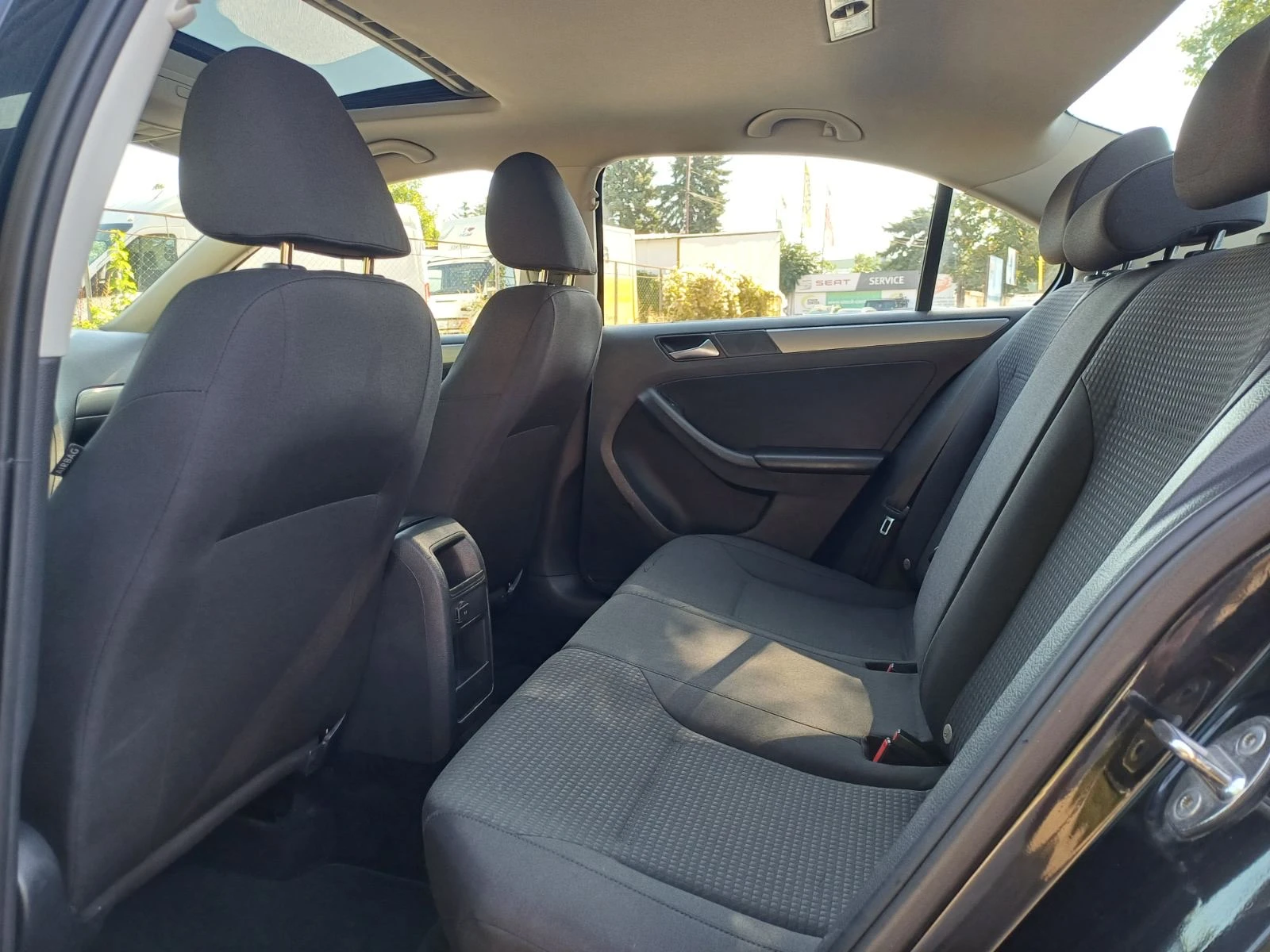 VW Jetta 1.4 TSI, снимка 15 - Автомобили и джипове - 56568038