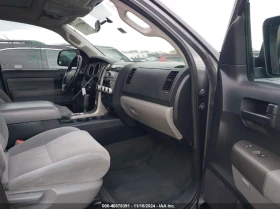 Toyota Sequoia 2012 TOYOTA SEQUOIA SR5 5.7L V8, снимка 7