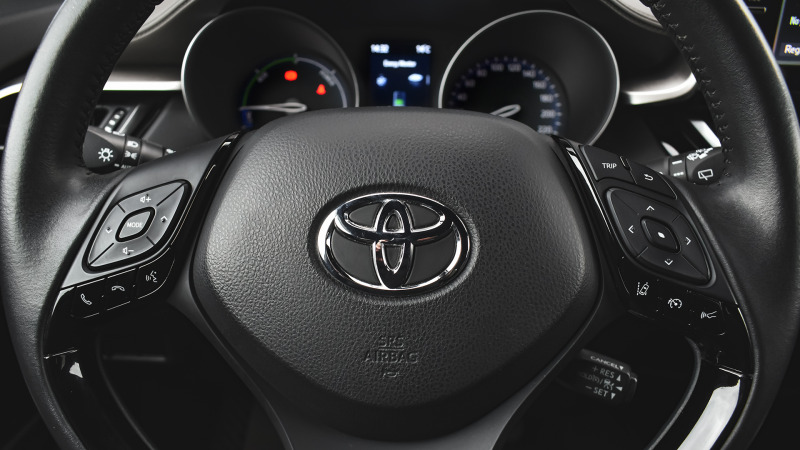 Toyota C-HR 2.0 Hybrid CLUB Automatic, снимка 10 - Автомобили и джипове - 45469658