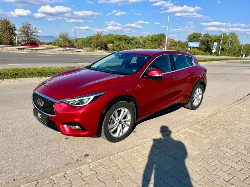 Infiniti Q30 1.6 LUXE 2WD, снимка 8 - Автомобили и джипове - 48189035