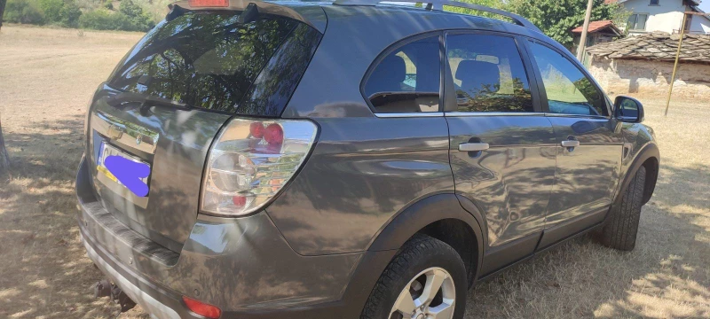 Chevrolet Captiva, снимка 5 - Автомобили и джипове - 51709563