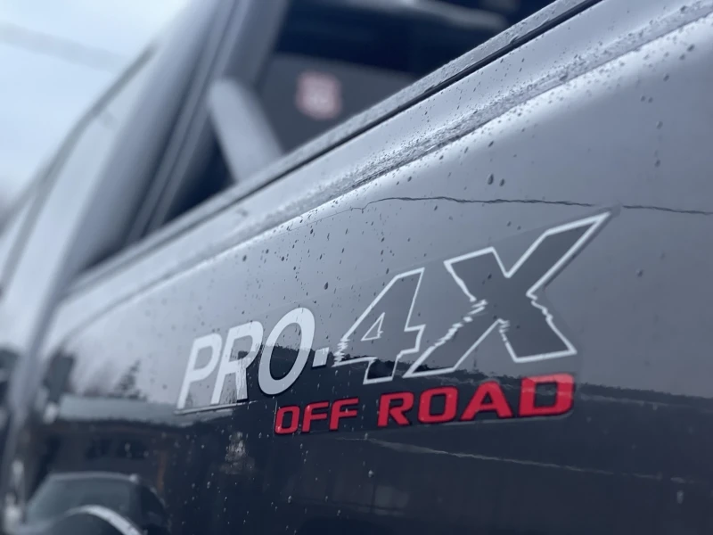 Nissan Titan king Pro, снимка 10 - Автомобили и джипове - 52586960