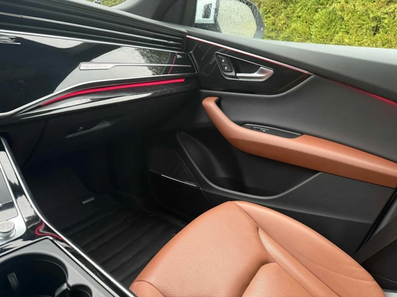 Audi Q8 TECHNIK * CARFAX * 360 КАМЕРИ* ОБДУХВАНЕ* , снимка 8 - Автомобили и джипове - 53262130