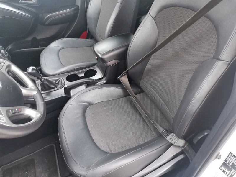 Hyundai IX35 1, 7cdti фейс, снимка 11 - Автомобили и джипове - 53287225