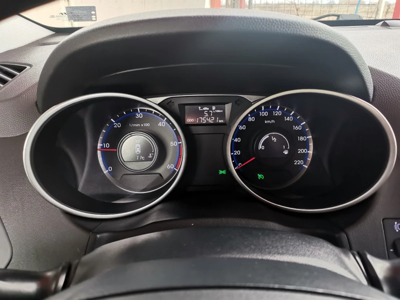 Hyundai IX35 1, 7cdti фейс, снимка 15 - Автомобили и джипове - 53287225