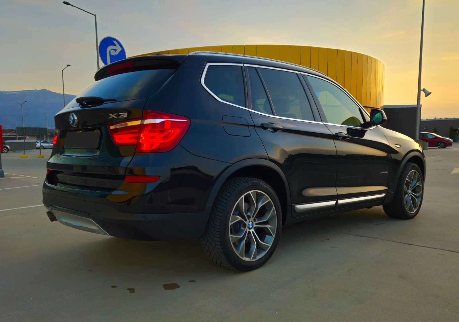 BMW X3 X Line 28i xDrive - изображение 4