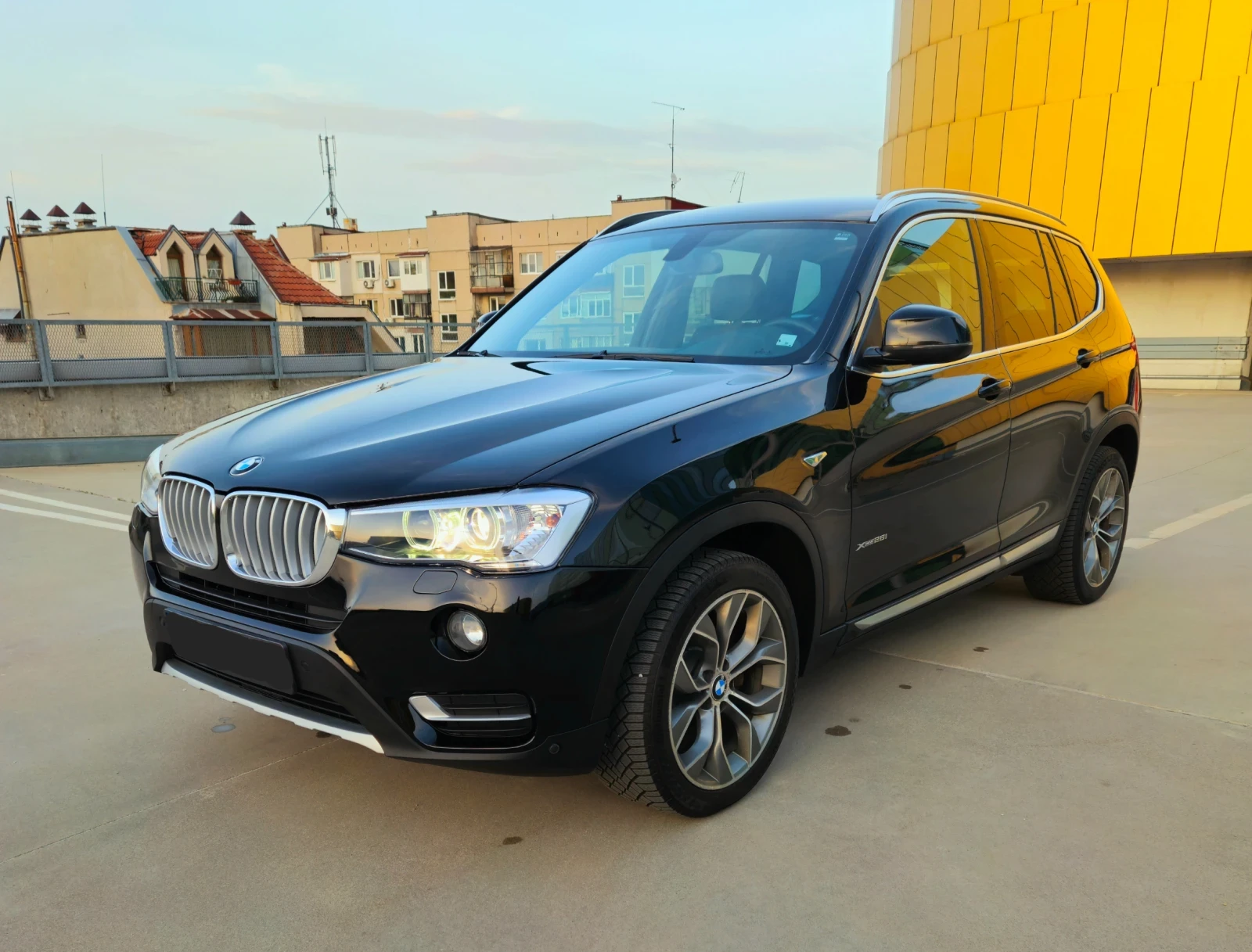 BMW X3 X Line 28i xDrive - изображение 2