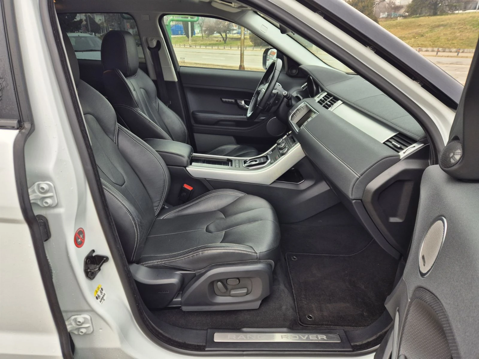 Land Rover Range Rover Evoque 2.2SD4 190кс - изображение 9