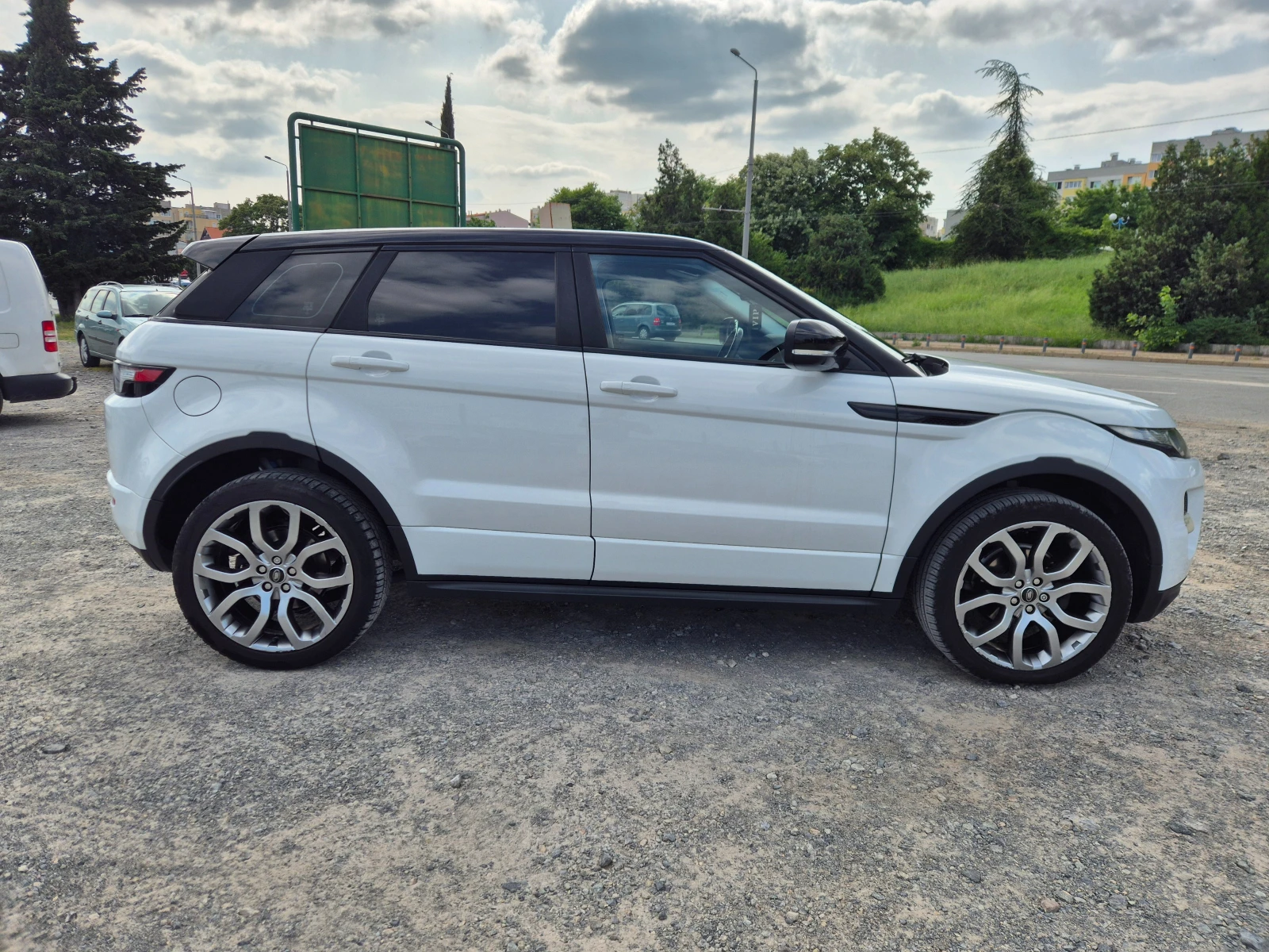 Land Rover Range Rover Evoque 2.2SD4 190кс - изображение 6