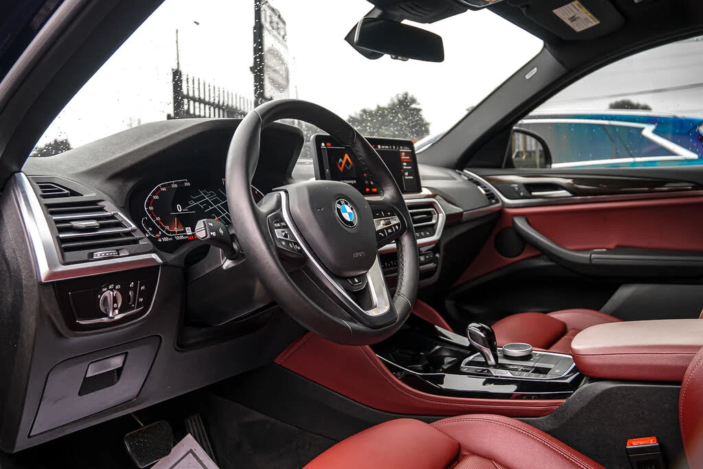 BMW X4 xDrive30i* Pano* Подгрев* Камера* HUD - изображение 6