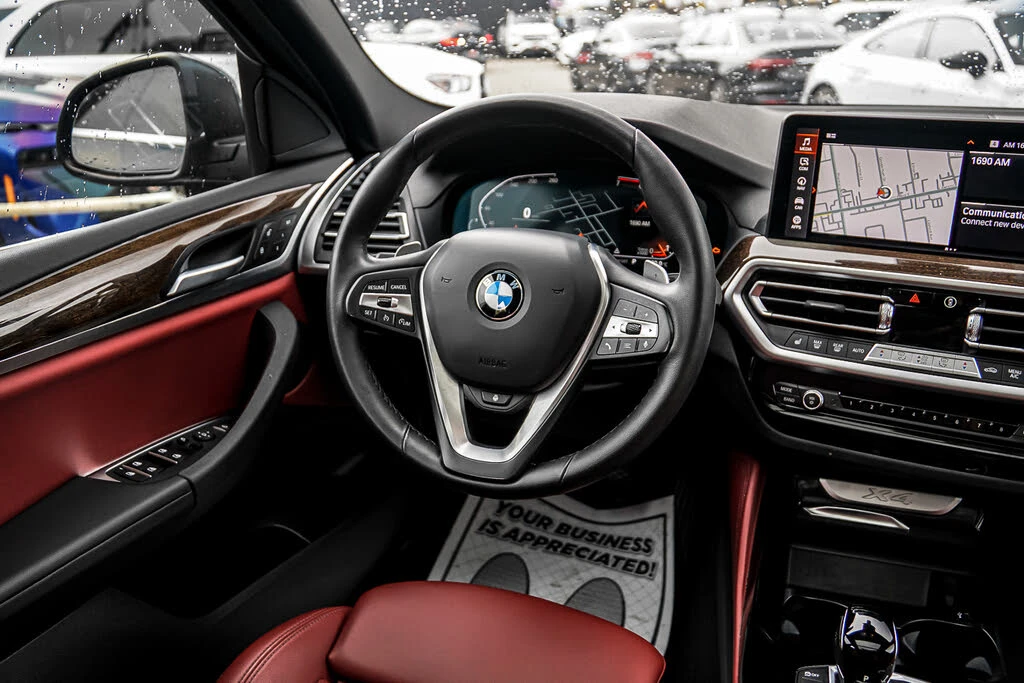 BMW X4 xDrive30i* Pano* Подгрев* Камера* HUD - изображение 8