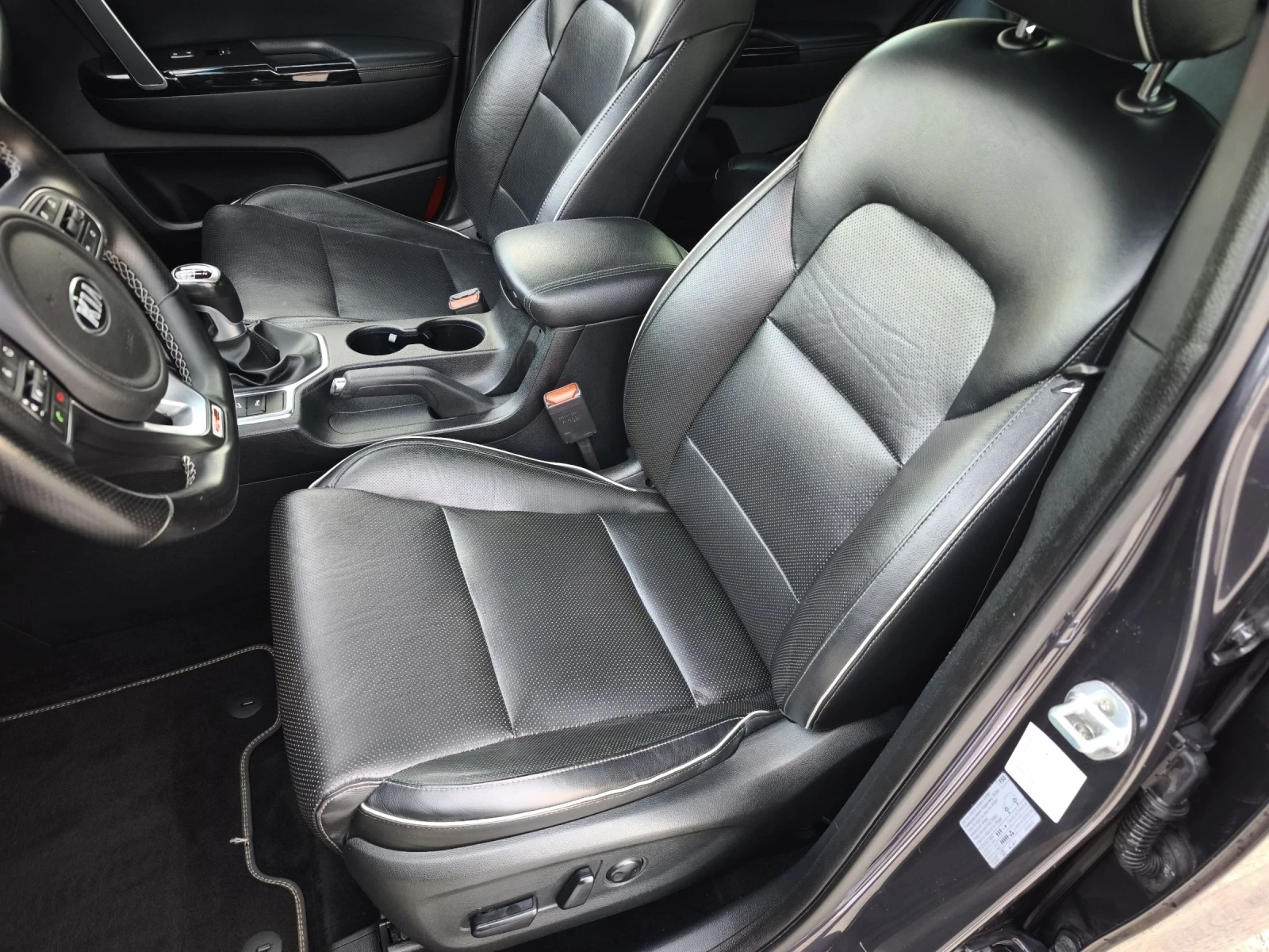 Kia Sportage 2.0CRDI 4X4 GT LINE 185KC 104000KM - изображение 8