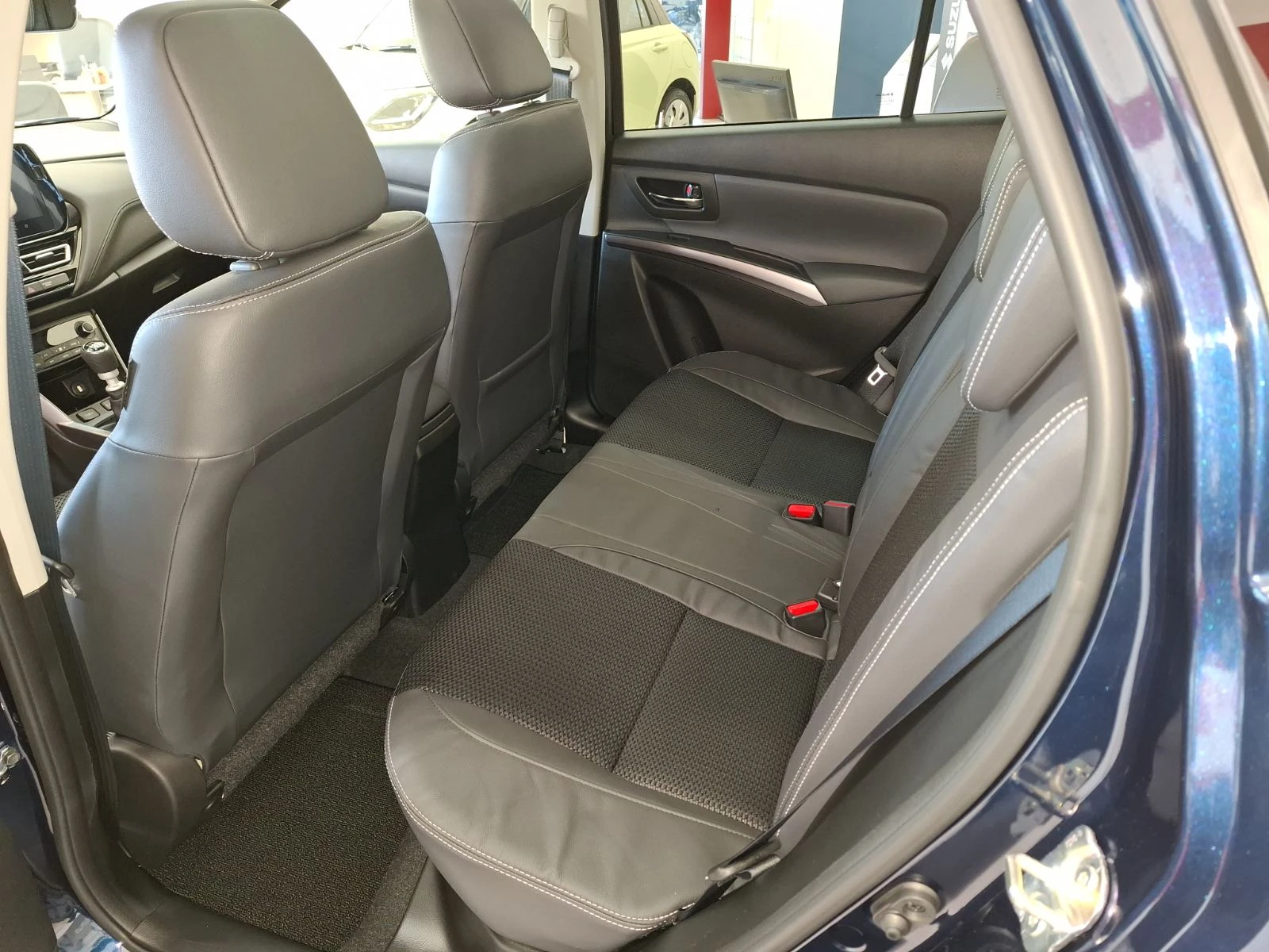 Suzuki SX4 S-Cross  1.4 HYBRID 4WD GLX S/R-НОВ - изображение 6