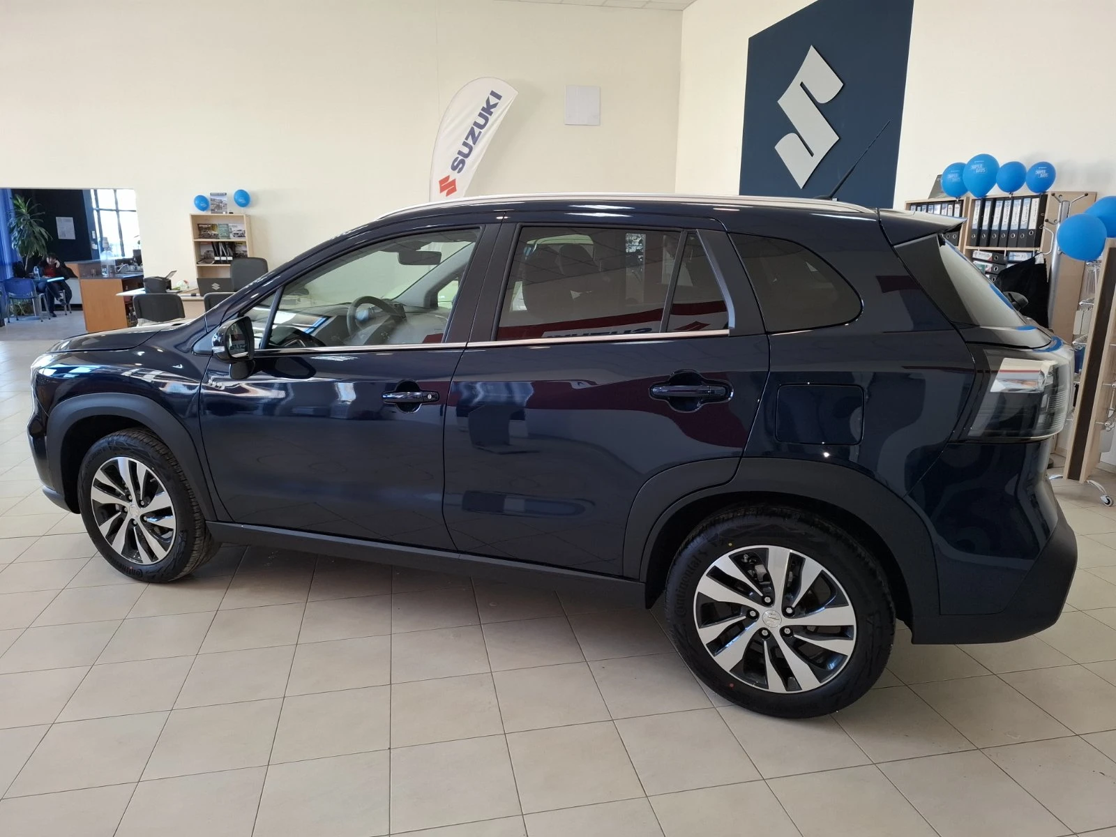 Suzuki SX4 S-Cross  1.4 HYBRID 4WD GLX S/R-НОВ - изображение 2