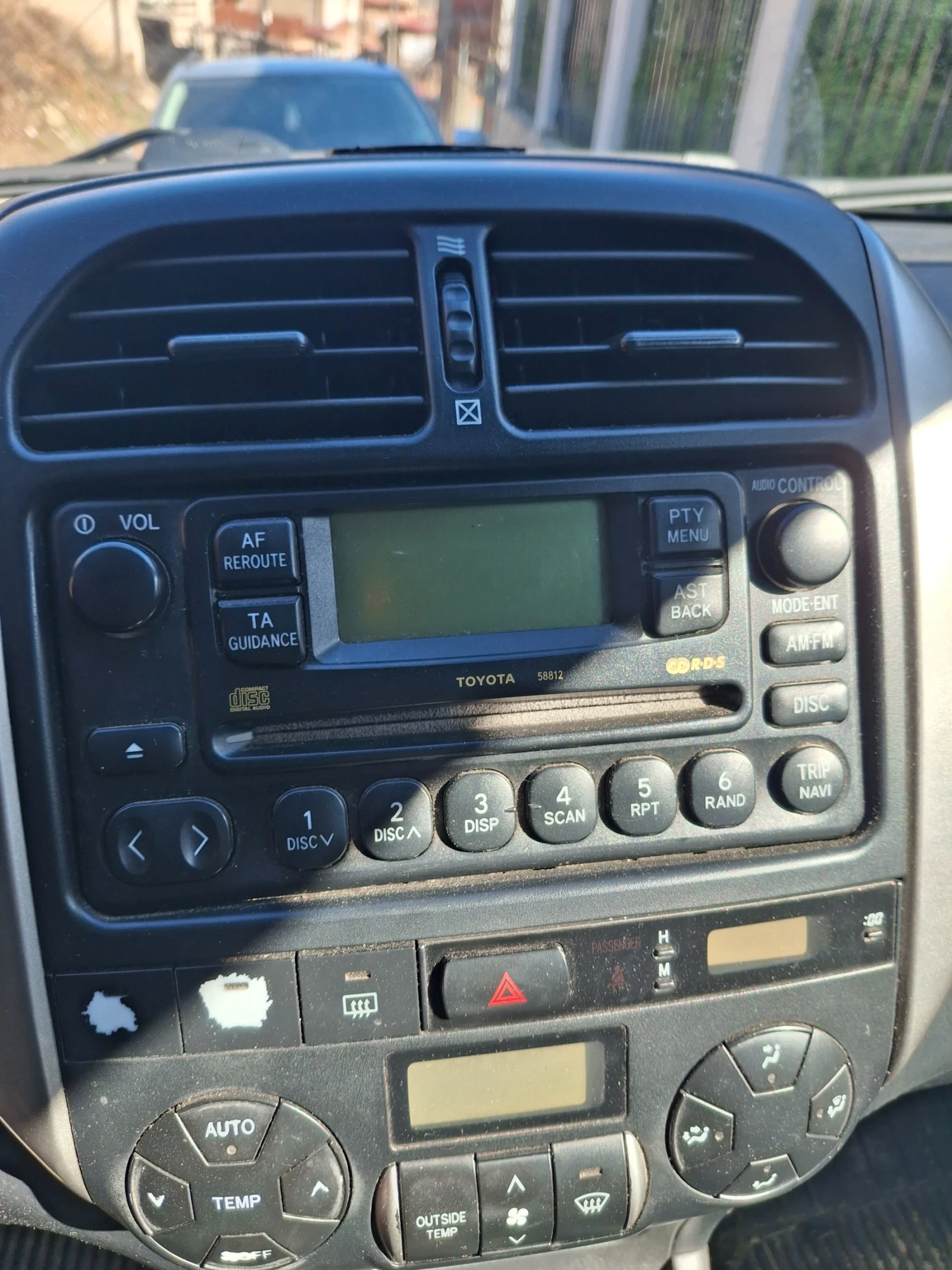 Toyota Rav4  - изображение 7