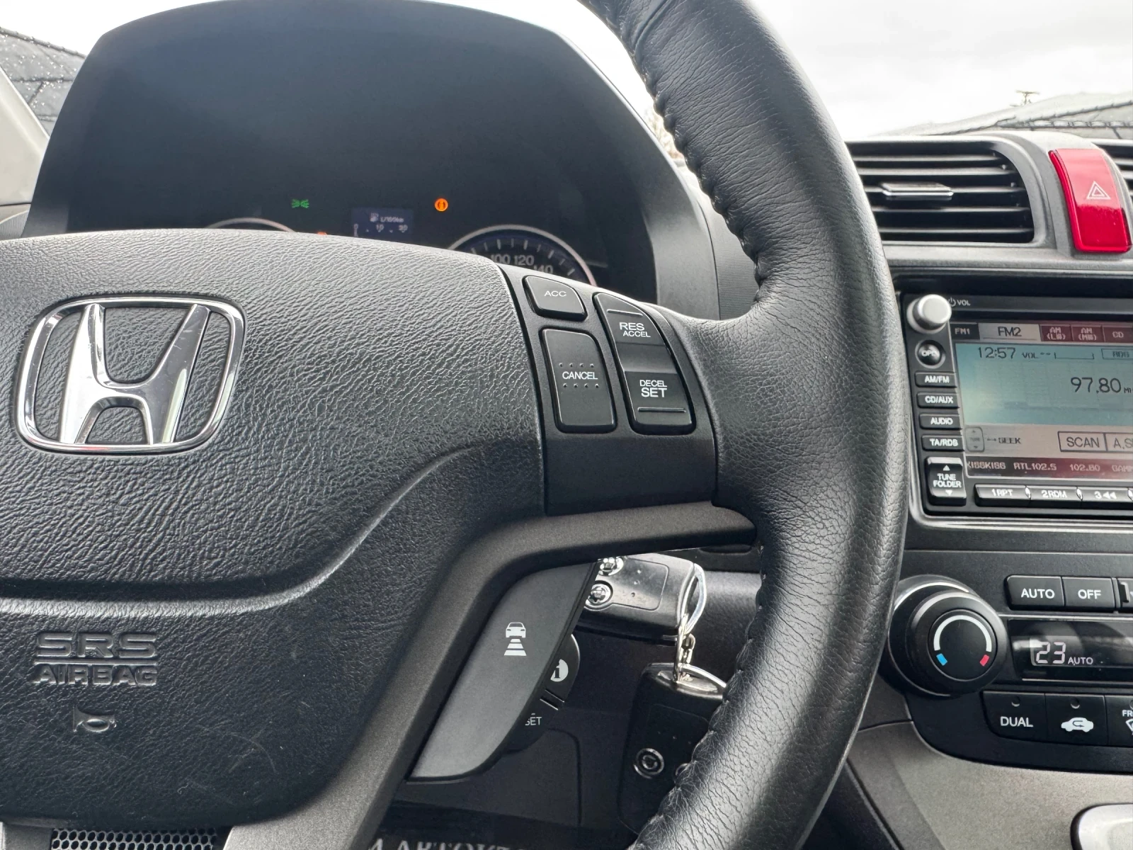 Honda Cr-v 2.2D-AUT-4x4-NAVI-CAMERA-КОЖА-ШИБЕДАХ-XENON, снимка 11 - Автомобили и джипове - 53892703