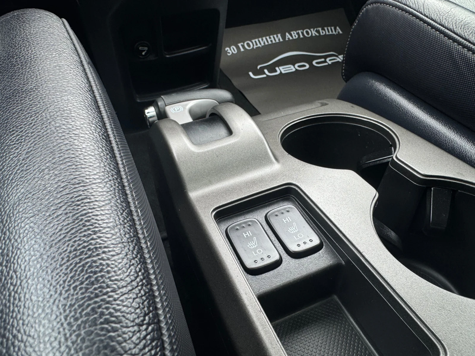 Honda Cr-v 2.2D-AUT-4x4-NAVI-CAMERA-КОЖА-ШИБЕДАХ-XENON, снимка 14 - Автомобили и джипове - 53892703