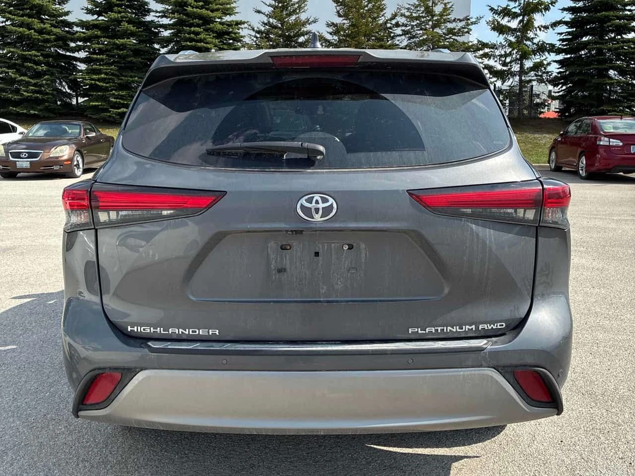 Toyota Highlander * AWD * CARFAX * ОБДУХВАНЕ * 360 * KEYLESS , снимка 4 - Автомобили и джипове - 54632348