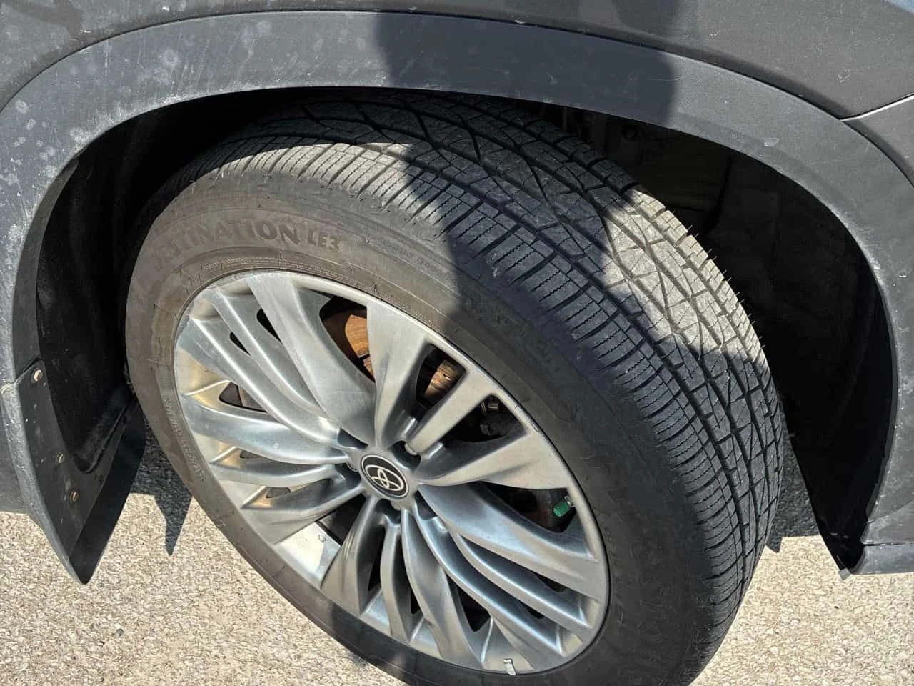 Toyota Highlander * AWD * CARFAX * ОБДУХВАНЕ * 360 * KEYLESS , снимка 7 - Автомобили и джипове - 54632348