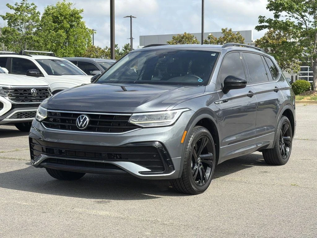 VW Tiguan R-Line