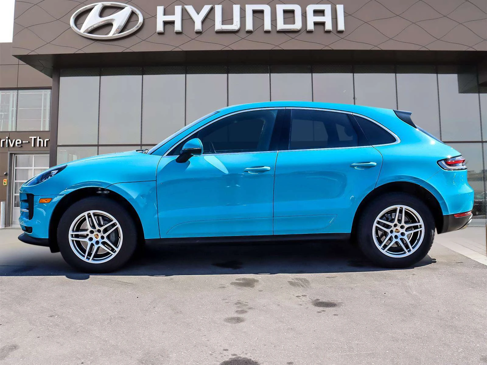 Porsche Macan S  / DISTRONIC / MATRIX / BOSE / ЦЕНА ДО БЪЛГАРИЯ, снимка 4 - Автомобили и джипове - 54980895
