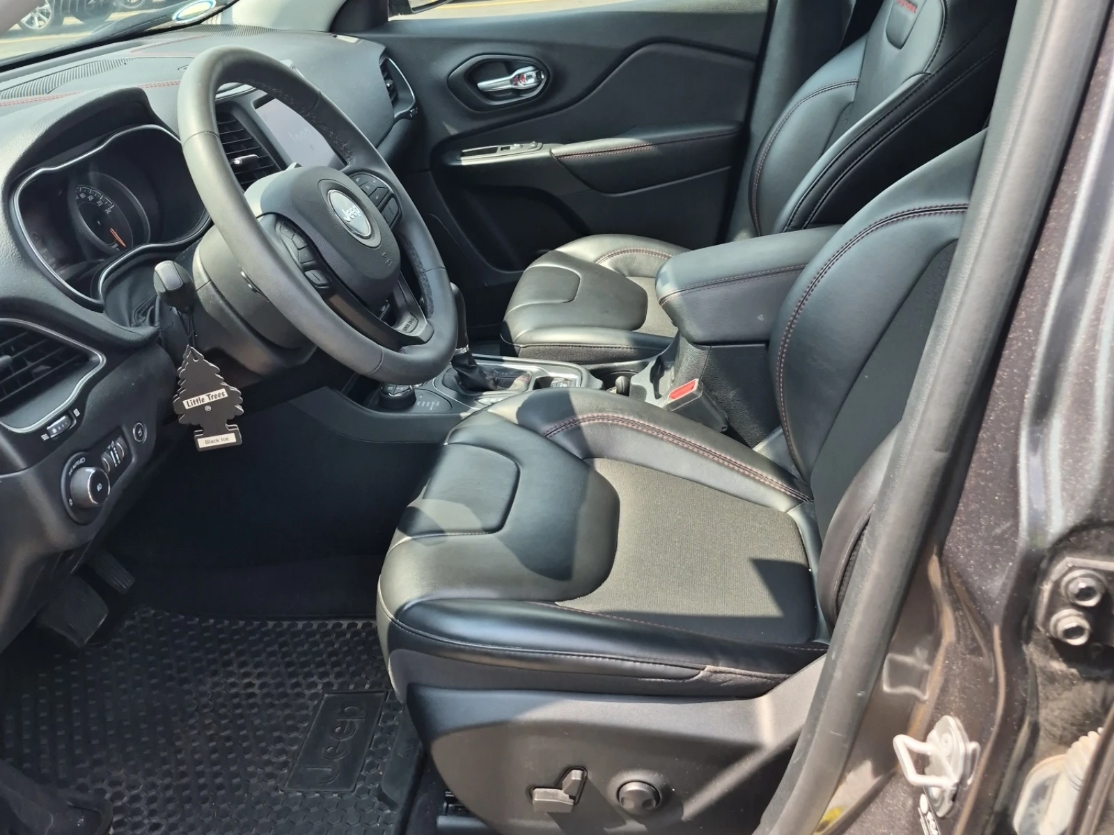 Jeep Cherokee Trailhawk | 2022 | 3.2 V6 | 271 hp| 4WD| 37 007 km, снимка 7 - Автомобили и джипове - 55753106
