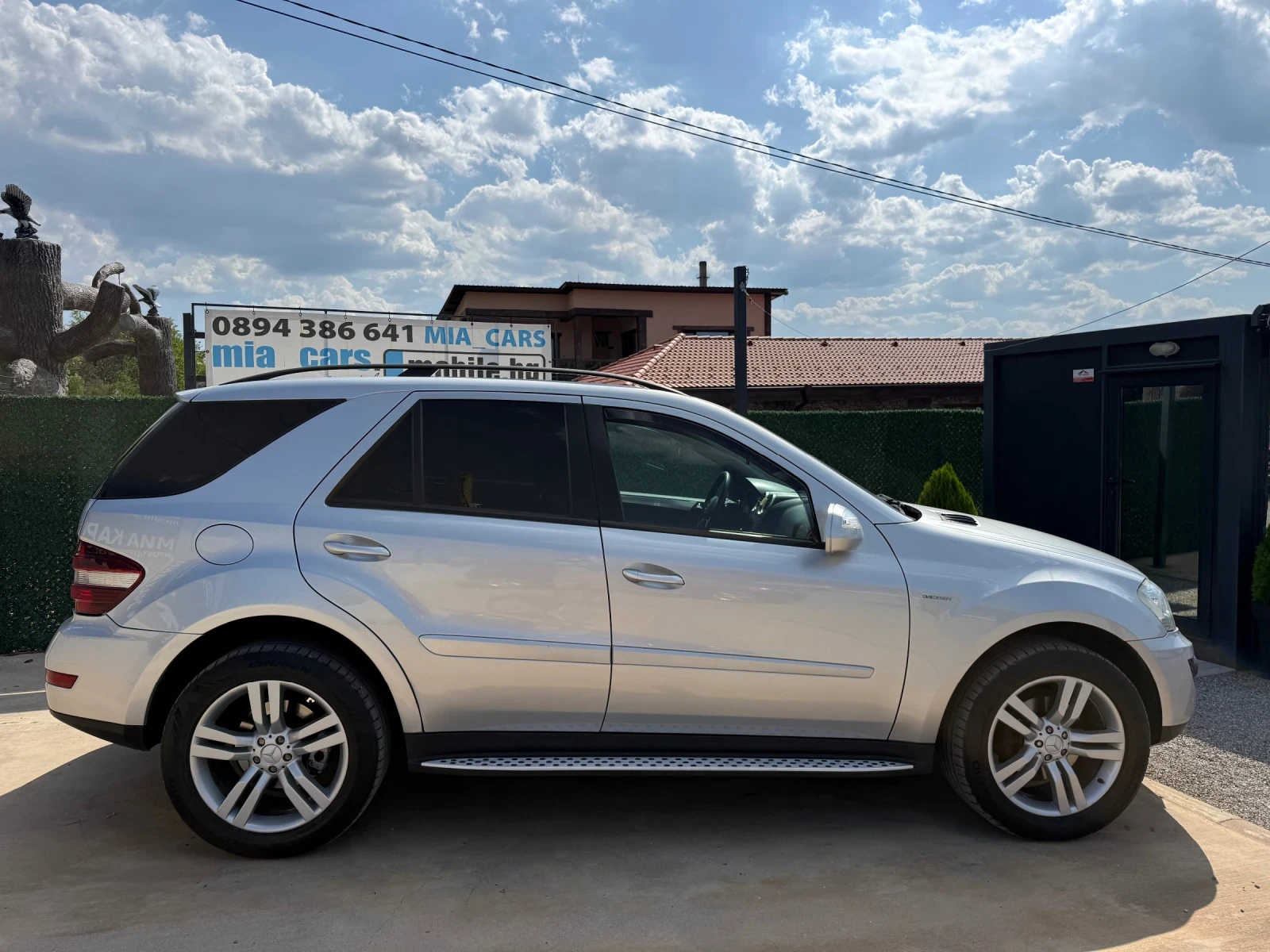 Mercedes-Benz ML 320 FACELIFT* РЕГИСТРИРАН И ОБСЛУЖЕН АВТОМОБИЛ, снимка 6 - Автомобили и джипове - 55802595