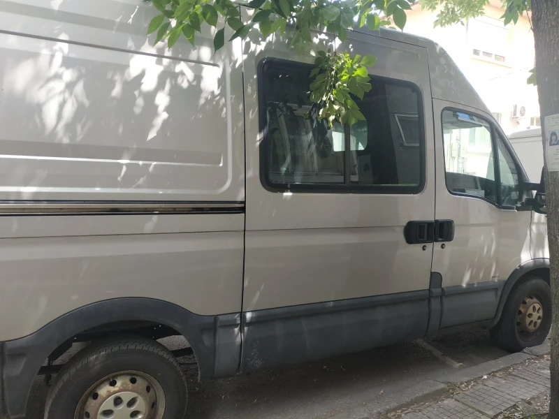 Iveco Daily, снимка 3 - Бусове и автобуси - 52356757