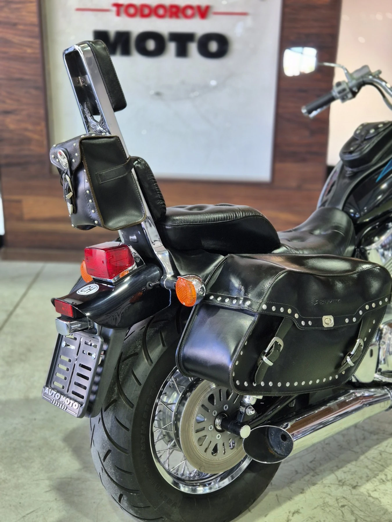 Suzuki Intruder VS 1400 5 скорости! А2 кат. Нов внос от ШВЕЙЦАРИЯ!, снимка 14 - Мотоциклети и мототехника - 55991299