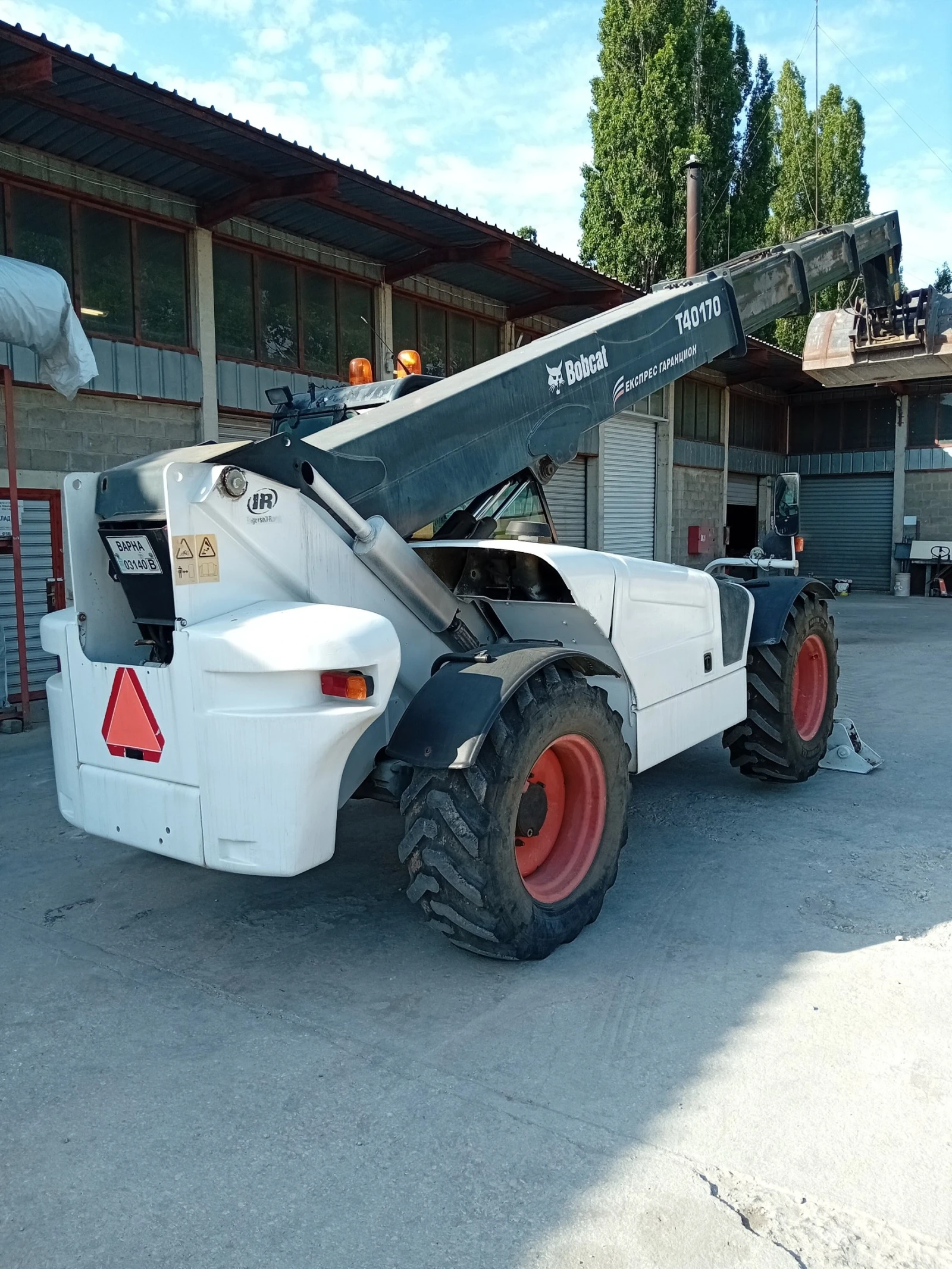   Bobcat  40 170 | Mobile.bg   13