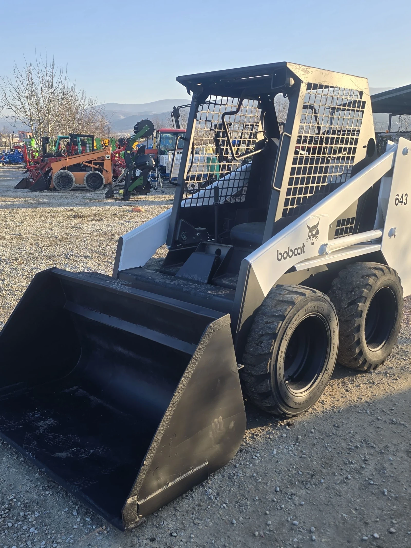 ���� ����� �������� Bobcat | Mobile.bg � ����������� 1