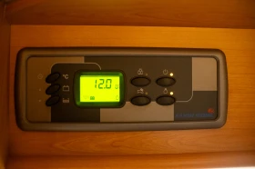 Кемпер Euramobil CONTURA C702EB, снимка 9