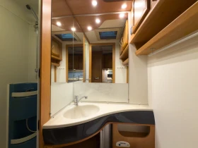 Кемпер Euramobil CONTURA C702EB, снимка 13