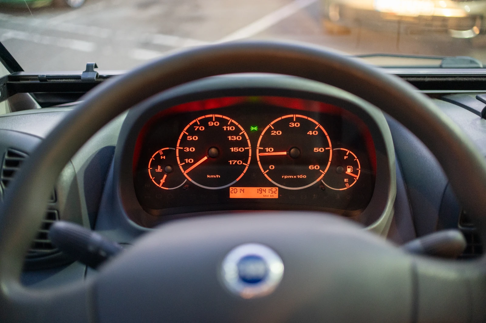 Кемпер Euramobil CONTURA C702EB, снимка 6 - Каравани и кемпери - 54161116