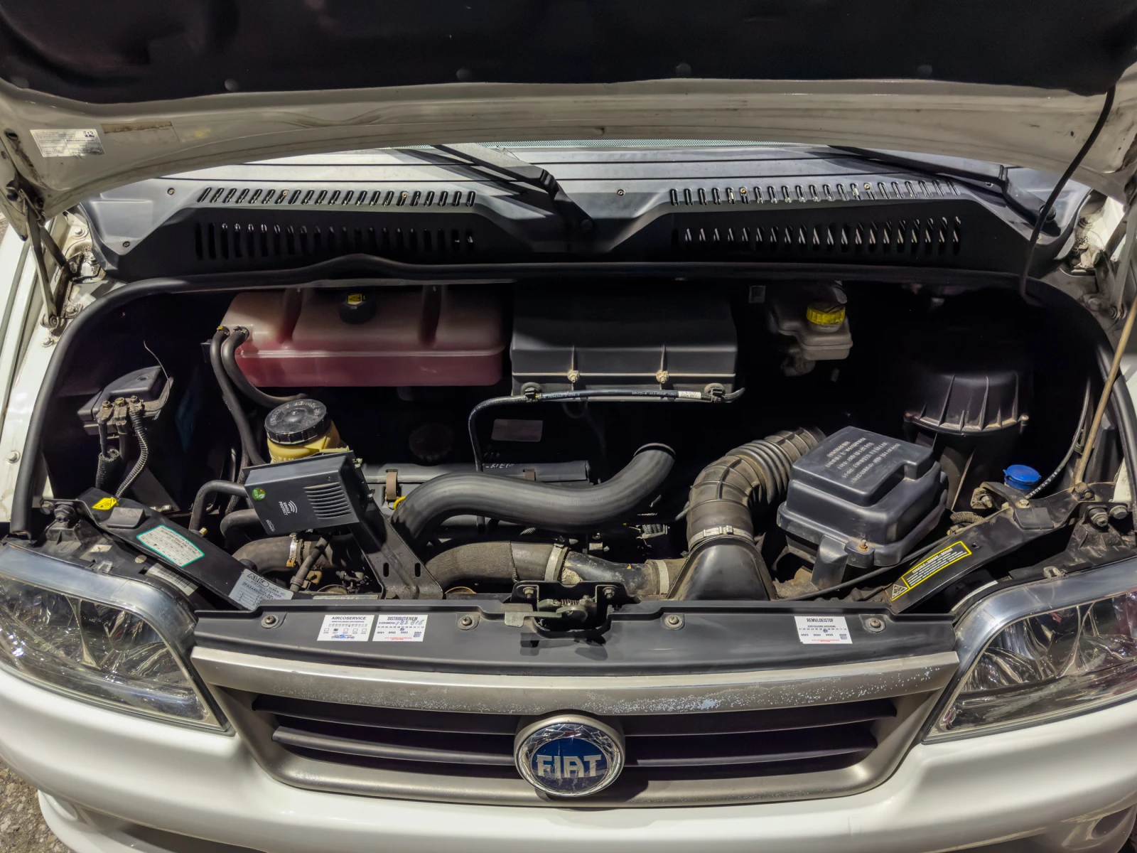 Кемпер Euramobil CONTURA C702EB, снимка 17 - Каравани и кемпери - 54161116