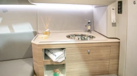 Моторна яхта Saxdor 270 GTO - SMART EDITION, снимка 8 - Воден транспорт - 53197514