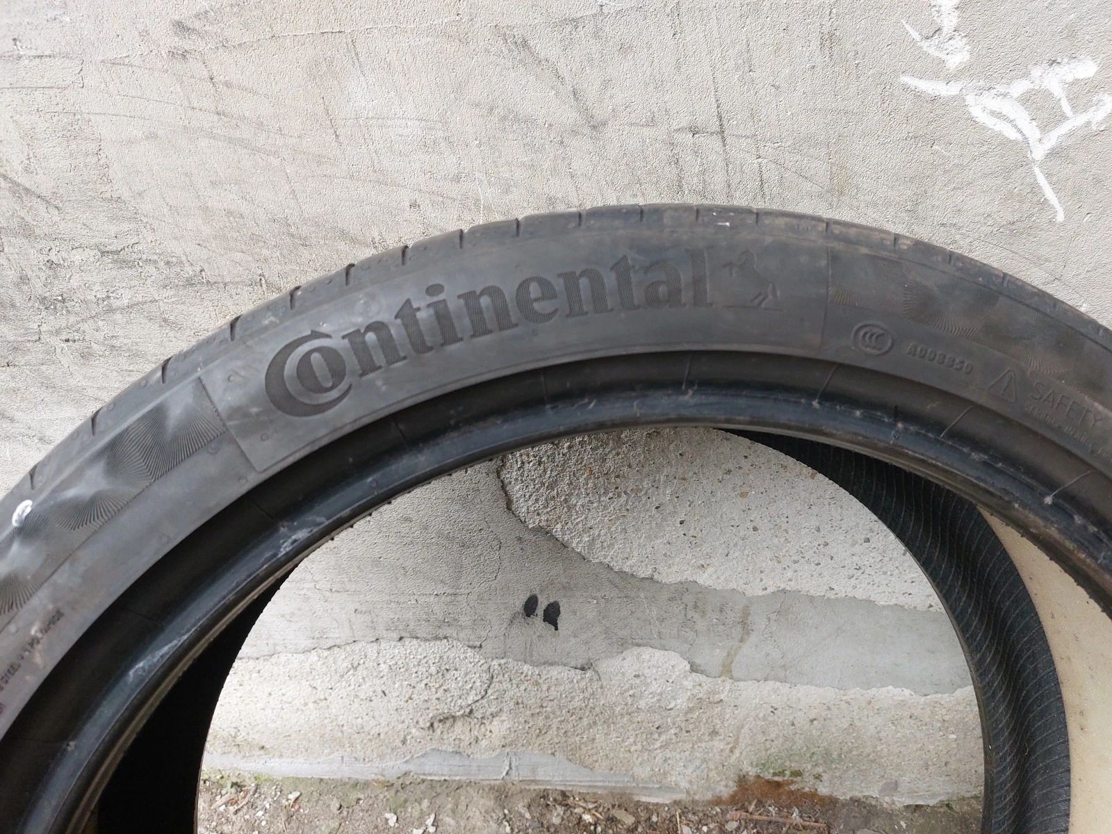 ���� 235/40R19 | Mobile.bg � ����������� 4